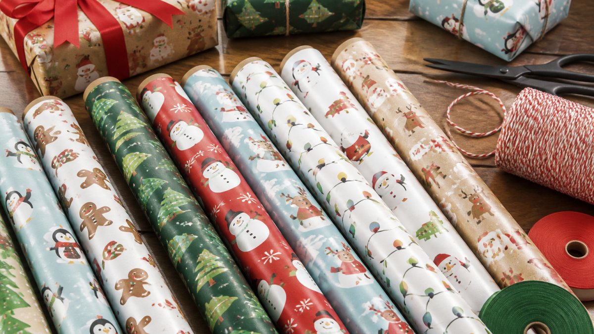 Christmas Wrapping Paper for Kids: 10 Festive Designs